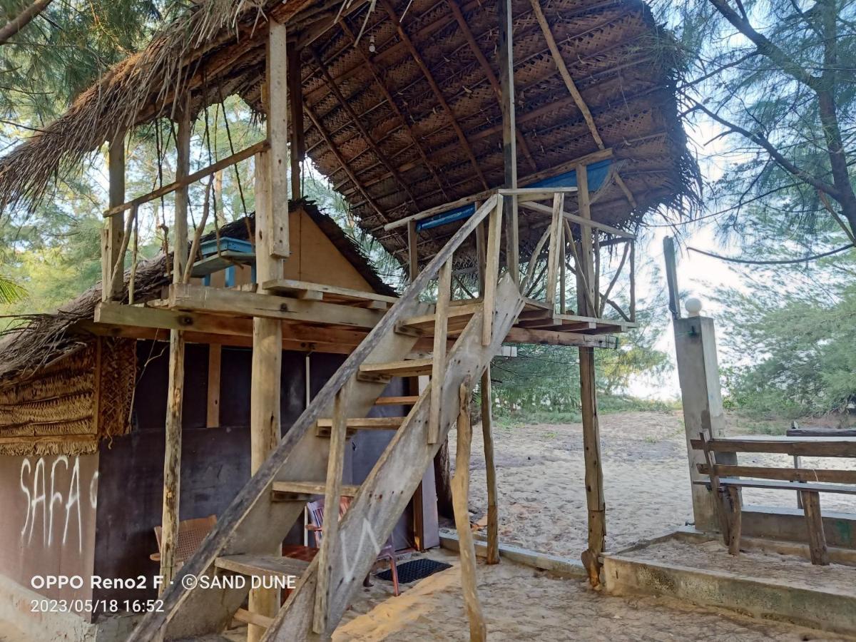 Sand Dune Beach Resort & Surf Camp Vịnh Arugam Ngoại thất bức ảnh