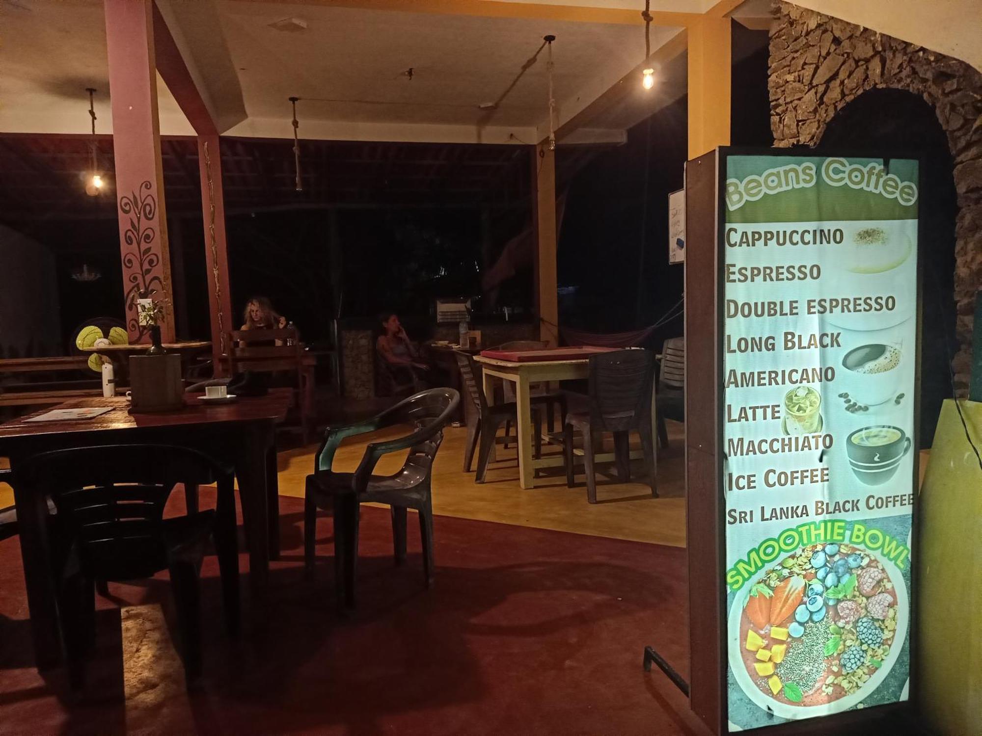 Sand Dune Beach Resort & Surf Camp Vịnh Arugam Ngoại thất bức ảnh