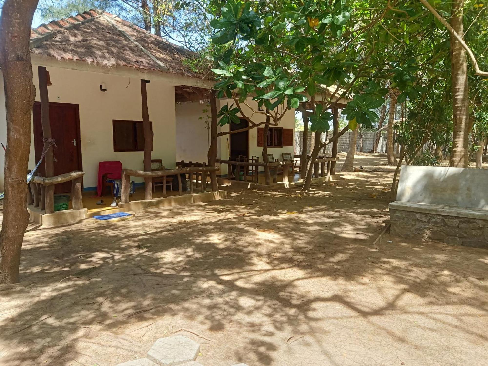 Sand Dune Beach Resort & Surf Camp Vịnh Arugam Ngoại thất bức ảnh