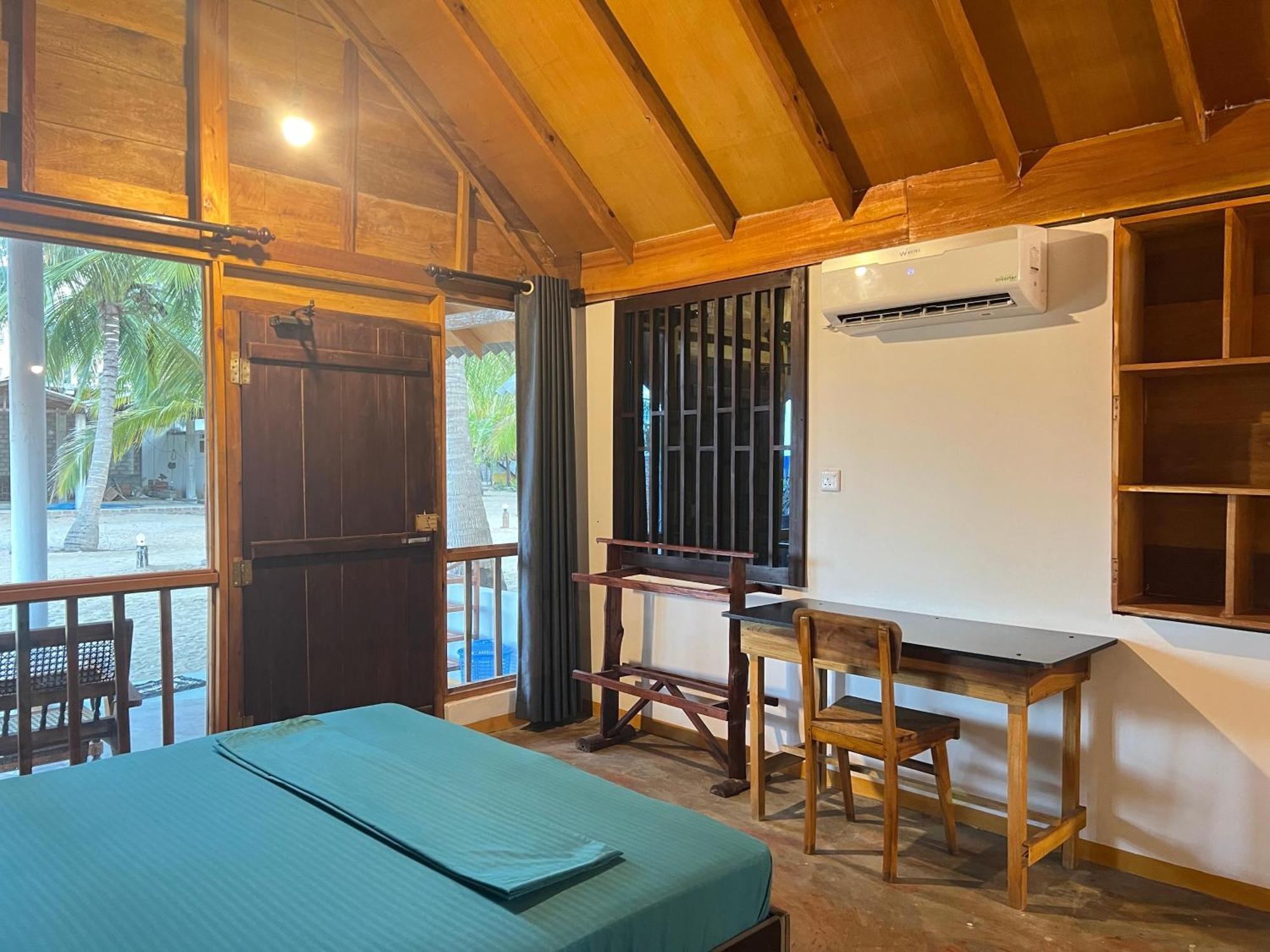 Sand Dune Beach Resort & Surf Camp Vịnh Arugam Ngoại thất bức ảnh
