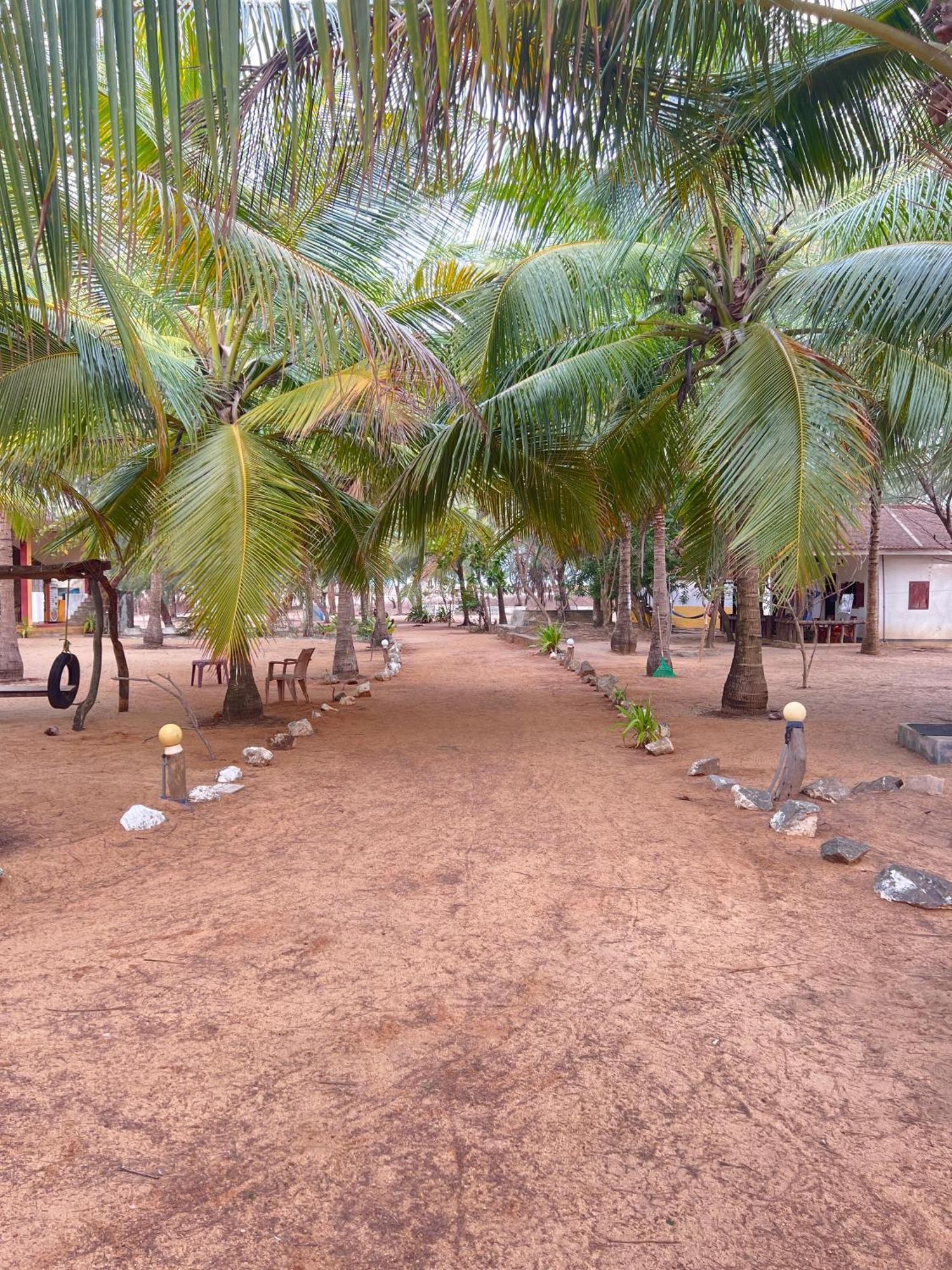 Sand Dune Beach Resort & Surf Camp Vịnh Arugam Ngoại thất bức ảnh
