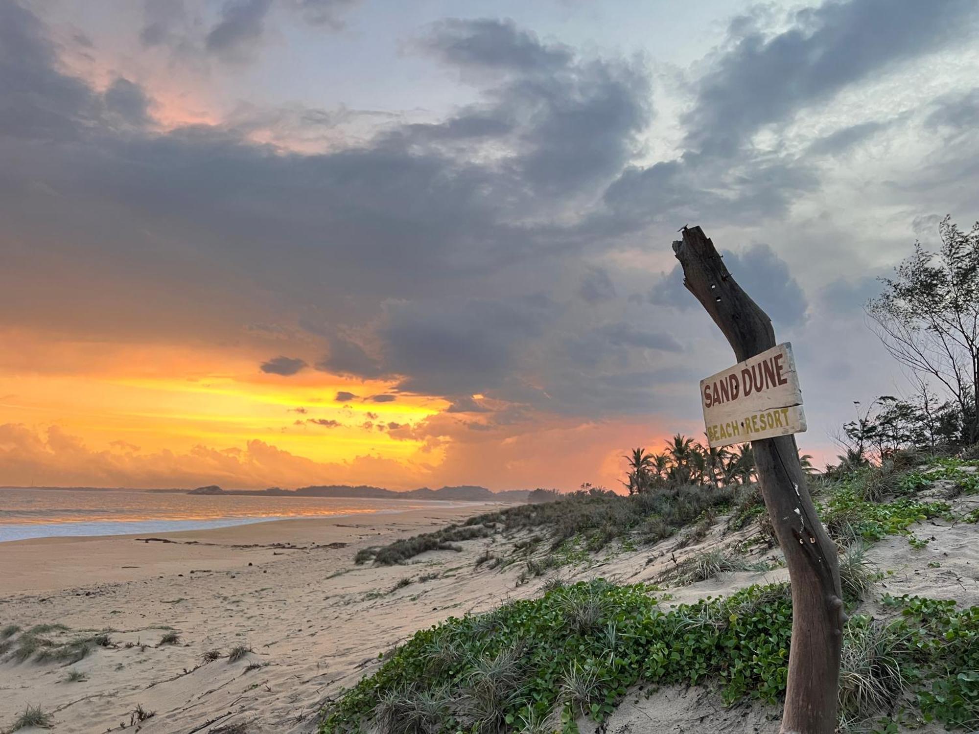Sand Dune Beach Resort & Surf Camp Vịnh Arugam Ngoại thất bức ảnh