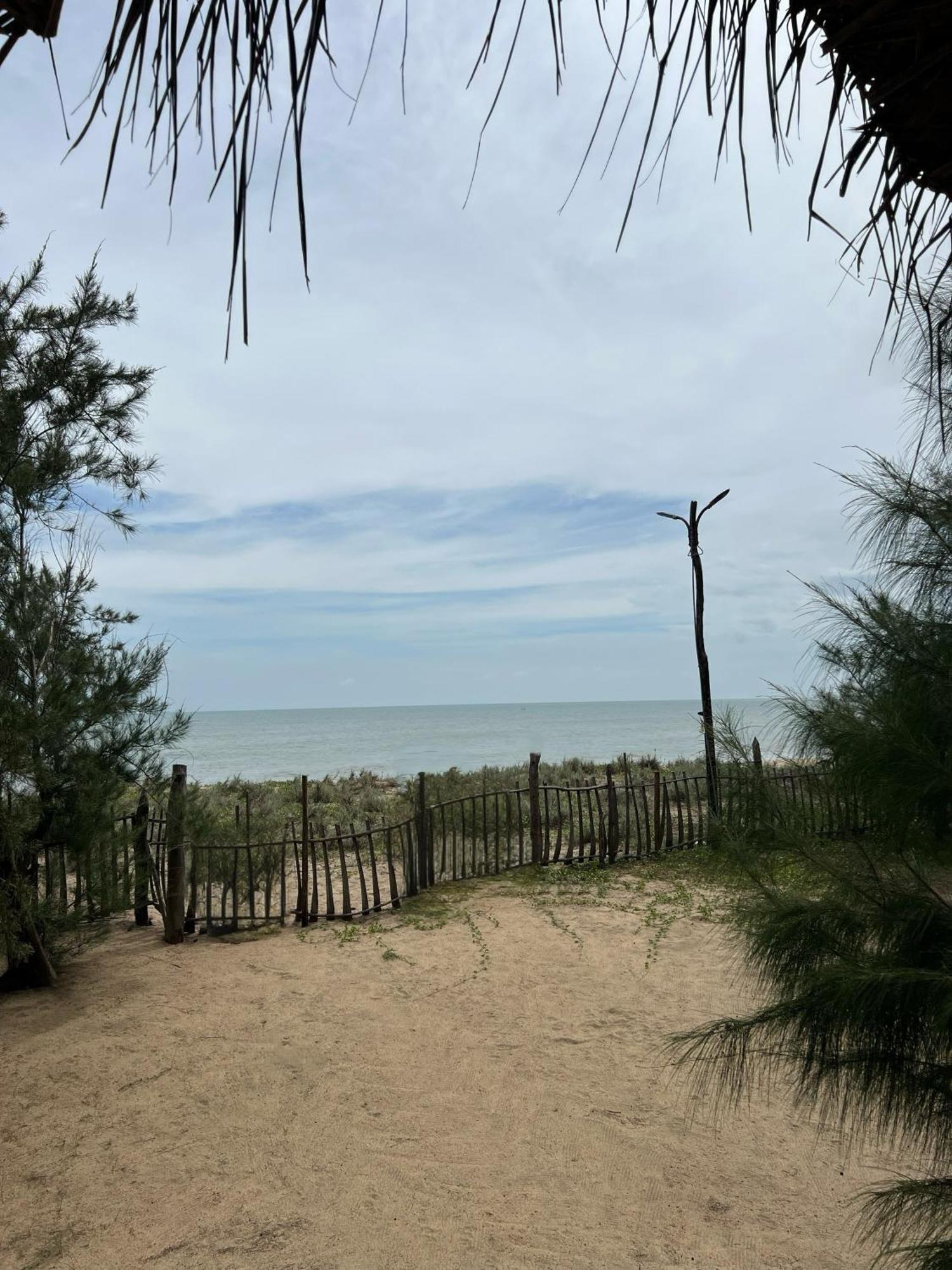 Sand Dune Beach Resort & Surf Camp Vịnh Arugam Ngoại thất bức ảnh