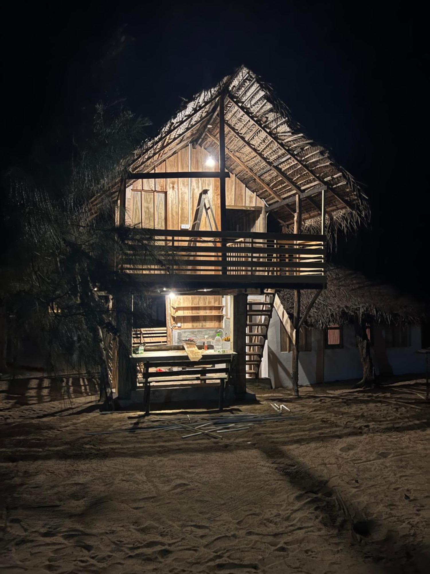 Sand Dune Beach Resort & Surf Camp Vịnh Arugam Ngoại thất bức ảnh