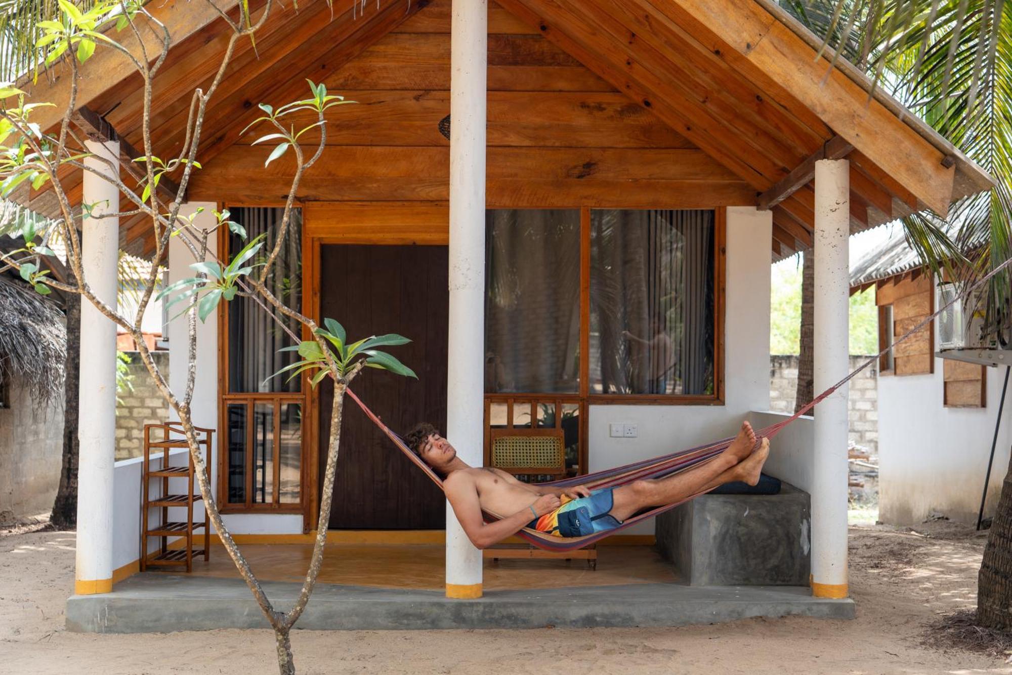 Sand Dune Beach Resort & Surf Camp Vịnh Arugam Ngoại thất bức ảnh