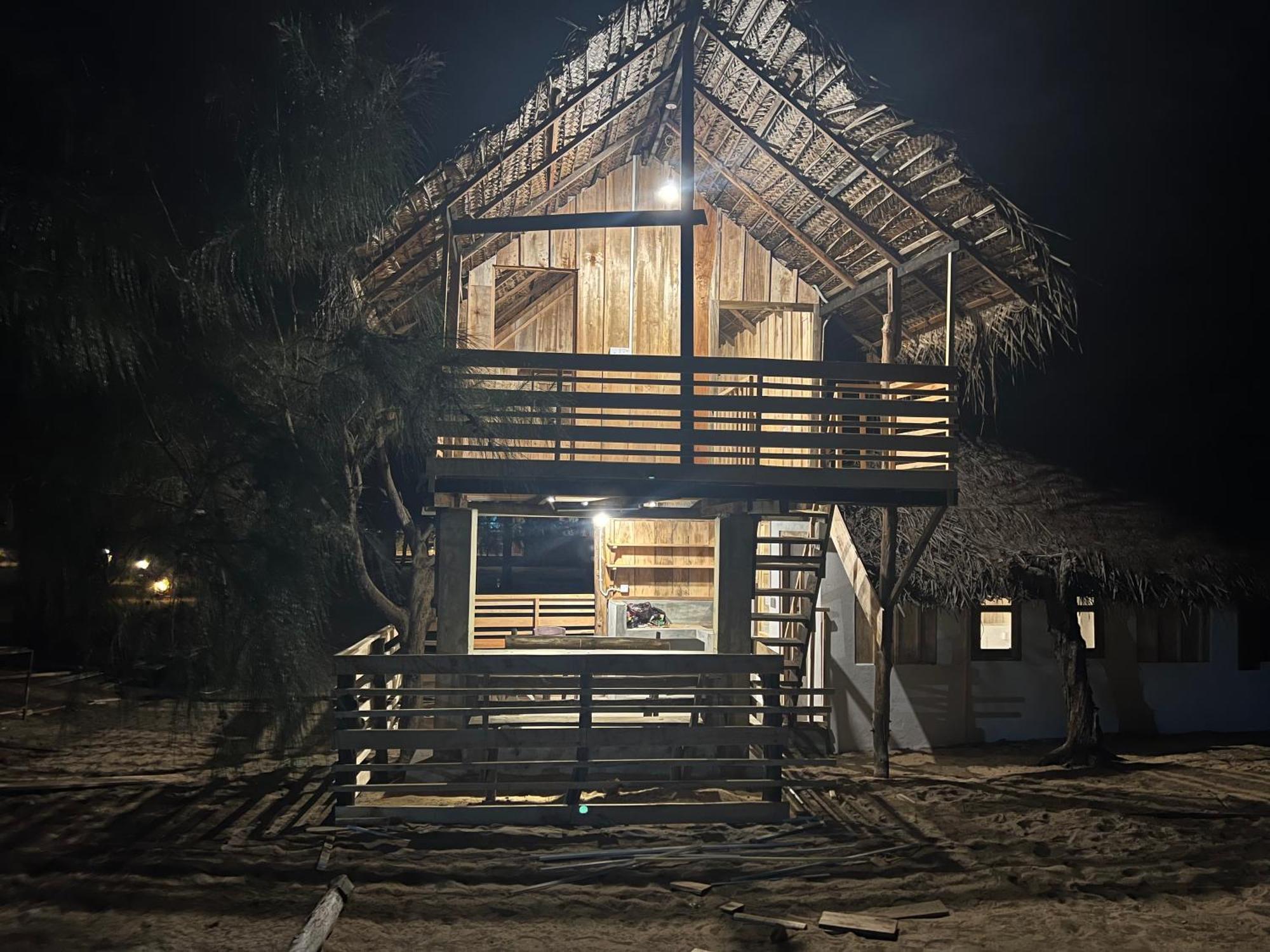 Sand Dune Beach Resort & Surf Camp Vịnh Arugam Ngoại thất bức ảnh