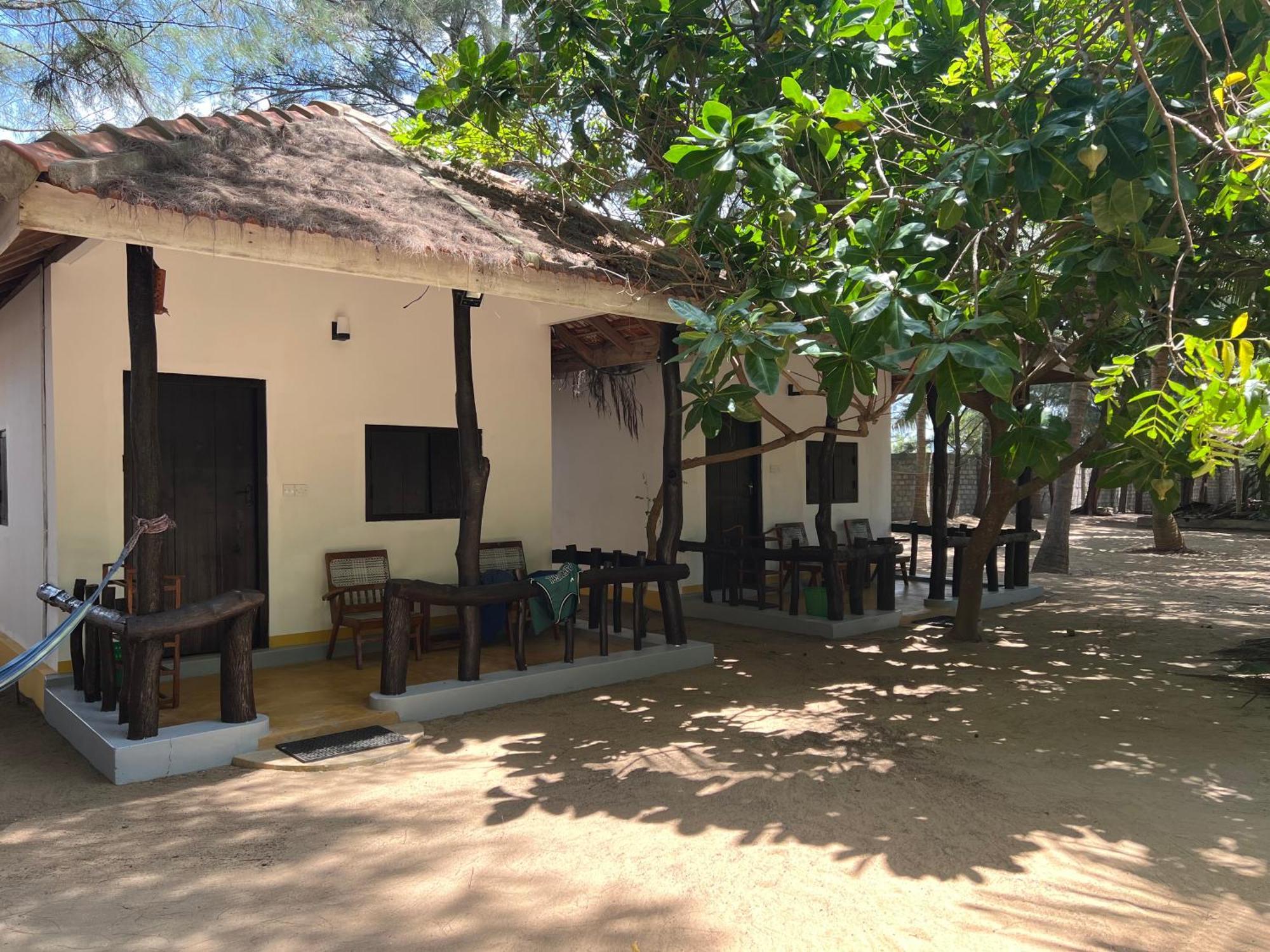 Sand Dune Beach Resort & Surf Camp Vịnh Arugam Ngoại thất bức ảnh